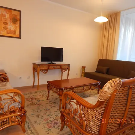 Oasis And Appartement Ravda
