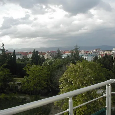 Oasis And Apartment *